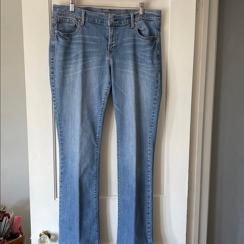 Old Navy Classic Blue Jeans,mid rise,size 12. 5 pocket. EUC